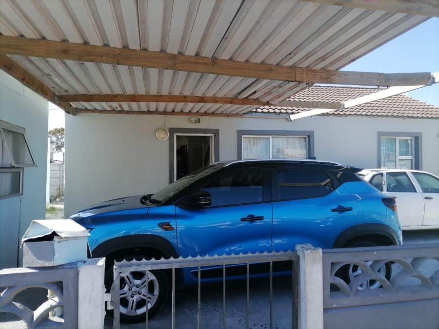 2 Bedroom Property for Sale in Lentegeur Western Cape